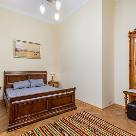 Grecheskaya Street Art Apartment Odessa Buitenkant foto