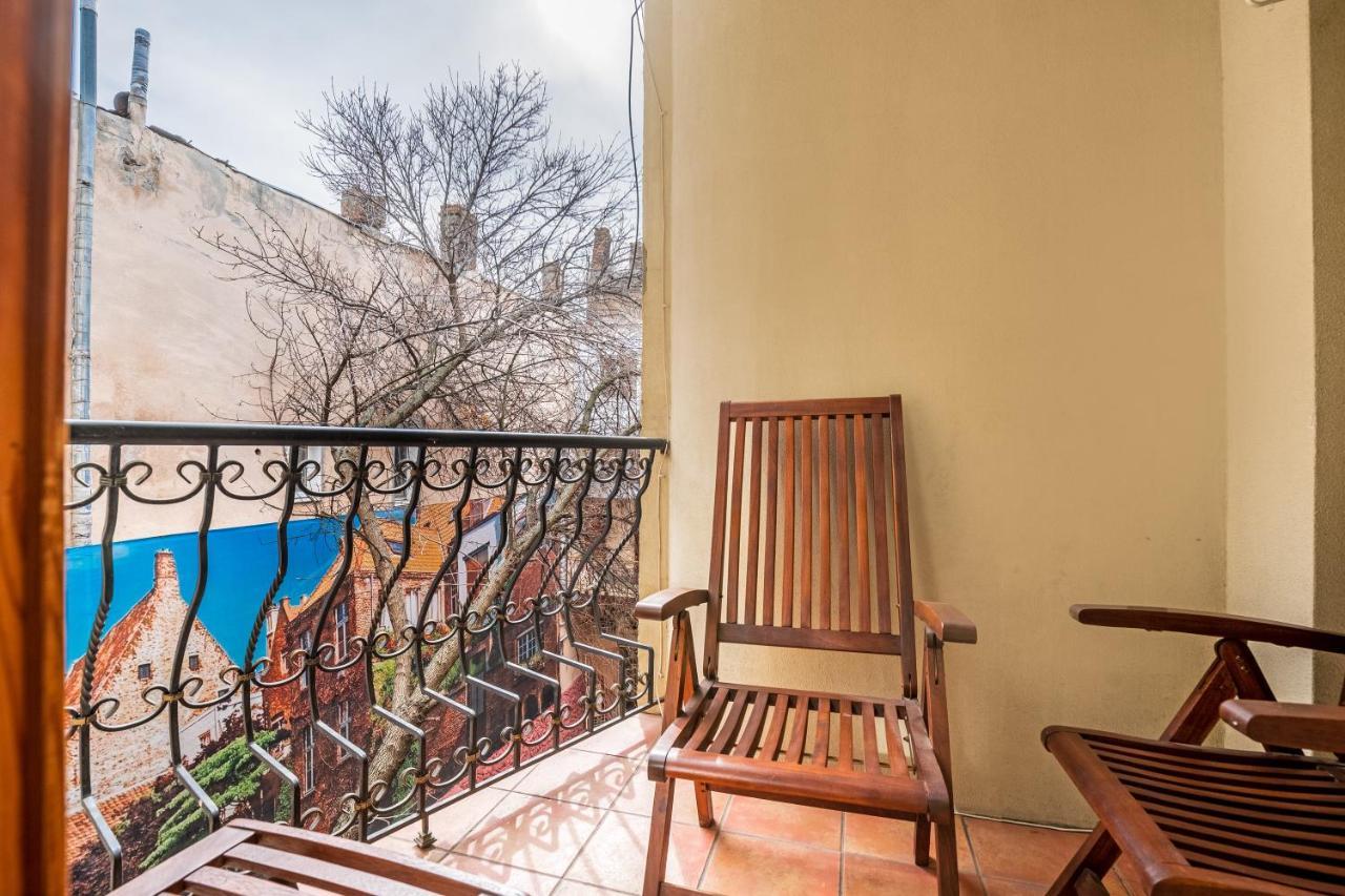 Grecheskaya Street Art Apartment Odessa Buitenkant foto