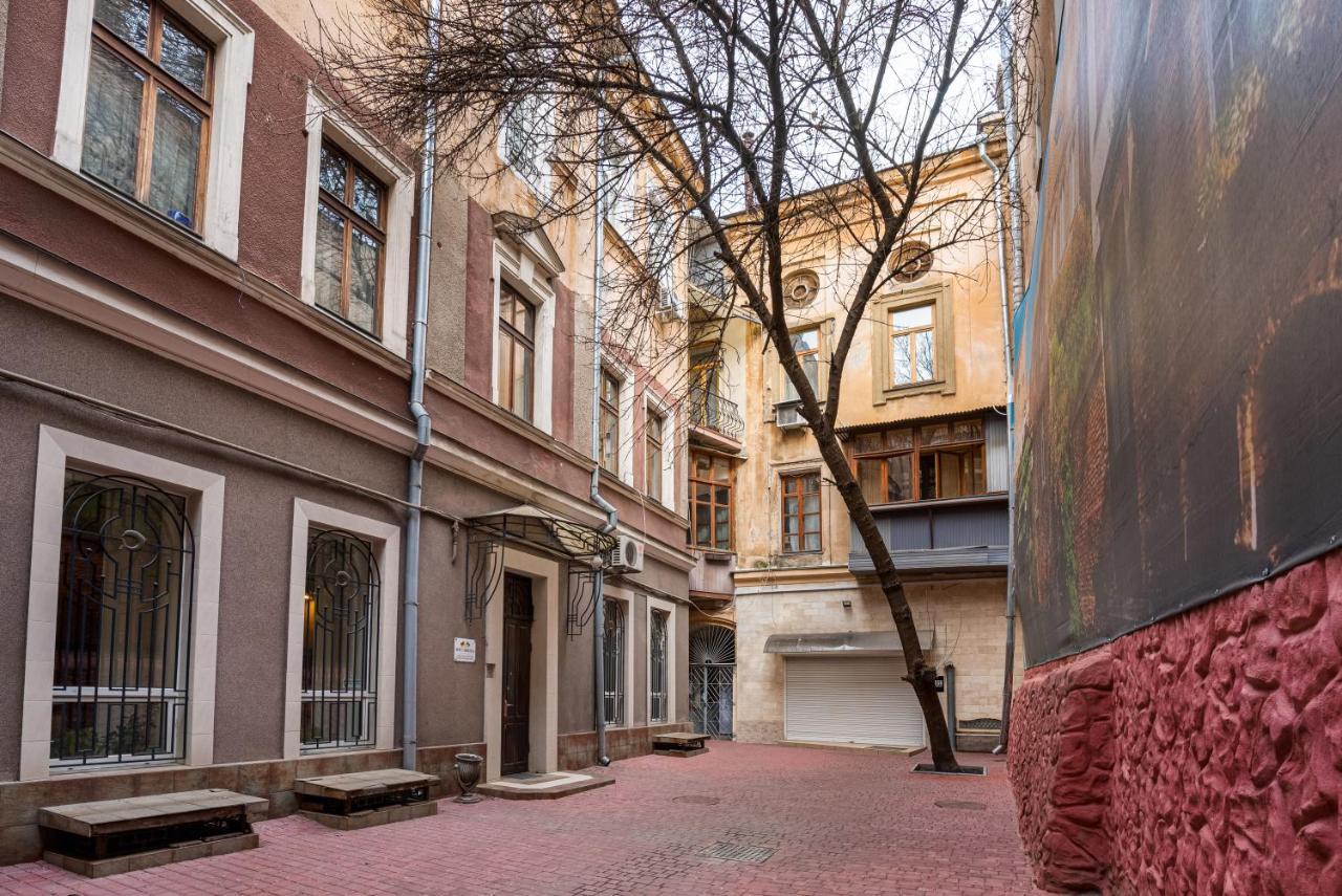 Grecheskaya Street Art Apartment Odessa Buitenkant foto