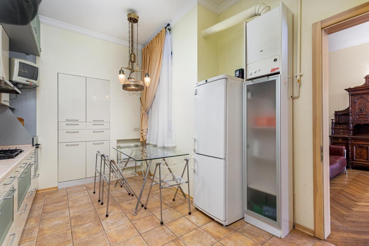 Grecheskaya Street Art Apartment Odessa Buitenkant foto